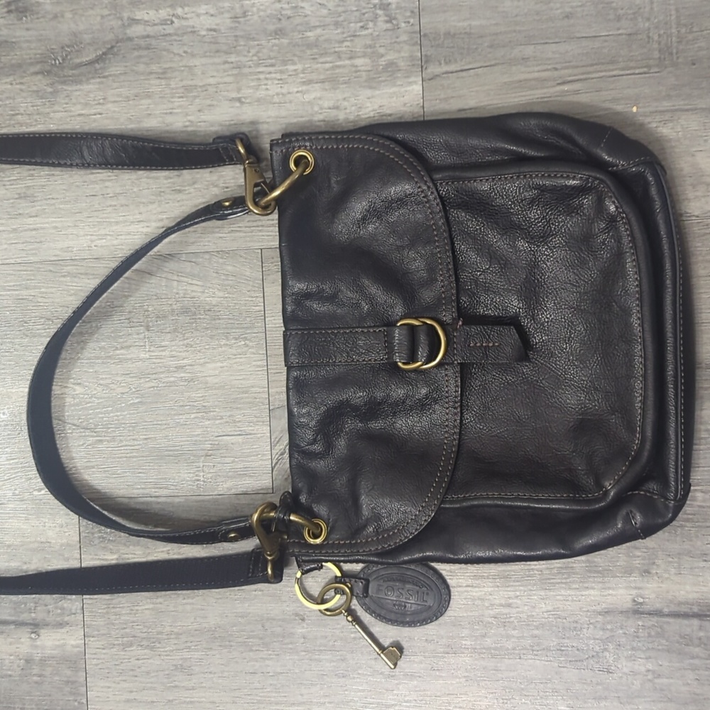 Fossil Leather Purse - Picture 2 of 6